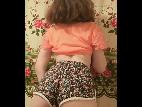 ❤️ Nena jove sexy despullant-se els pantalons curts davant la càmera ❌ Porno al ca.hentaivost.ru ❤