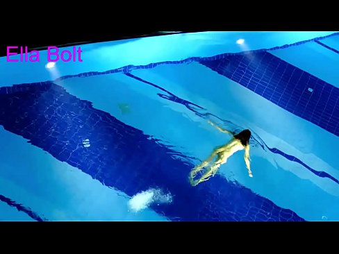❤️ No puc parar de mirar-la, jove rossa presa nedant nua a la piscina del complex ELLA BOLT ❌ Porno al ca.hentaivost.ru ❤