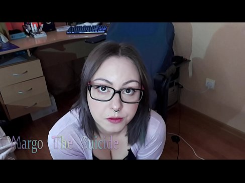 ❤️ Noia sexy amb ulleres xucla un consolador profundament davant la càmera ❌ Porno al ca.hentaivost.ru ❤